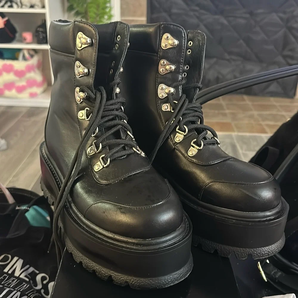 platform boots - Picture 2 of 4